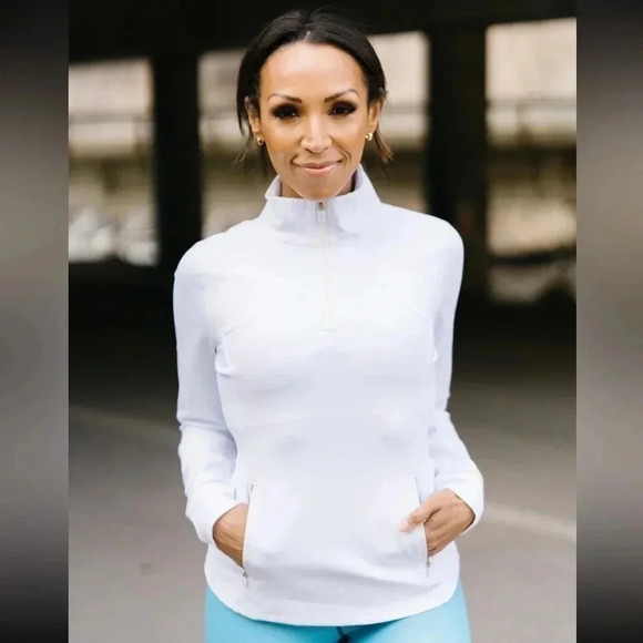 ZYIA Jackets & Blazers - NWT Zyia - Fitted Flight Jacket in White - Size 3X